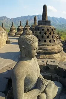 Images Dated 27th August 2006: Borobudur, Buddhist archaeological site dating from the 9th century, UNESCO World Heritage Site
