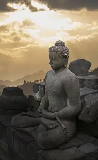 Borobudur Buddhist Temple, UNESCO World Heritage Site, Java, Indonesia, Southeast Asia, Asia