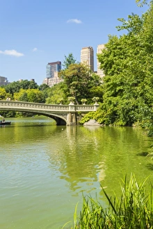Bow Bridge over The Lake, Central Park, Manhattan, New York City, New York, United States of America, North America