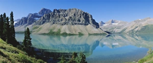 Bow Lake, Banff National Park, Rocky Mountains, Alberta, Canada