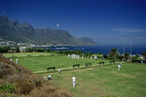 Images Dated 28th November 2007: Bowls at Camps Bay, Cape Town, Cape Province, South Africa, Africa