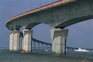 Images Dated 29th November 2007: Bridge, Re Island, Poitou Charentes, France, Europe