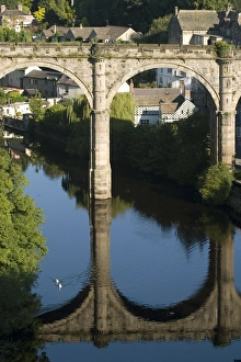 Knaresborough Prints: Bridge over River Nidd at Knaresborough, Yorkshire, England, United Kingdom, Europe