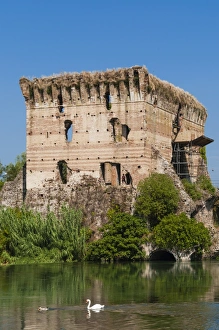 Verona Province Prints: Bridge of Visconti Family dating from 1393