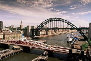 Newcastle Upon Tyne Collection: Bridges across the River Tyne, Newcastle-upon-Tyne, Tyne and Wear, England