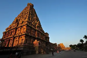 Stereotypically Indian Prints: Brihadeshwara Temple (Brihadisvara Temple) complex