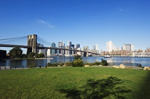 Brooklyn Bridge and Manhattan skyline