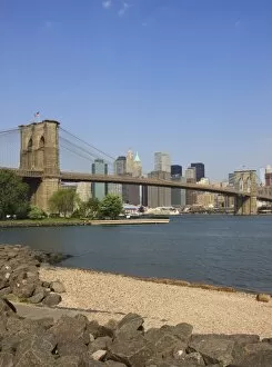 Images Dated 23rd May 2009: Brooklyn Bridge spanning the East River and Lower Manhattan skyline