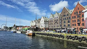 Outdoor Activity Prints: The Bryggen, Bergen, Norway, Scandinavia, Europe