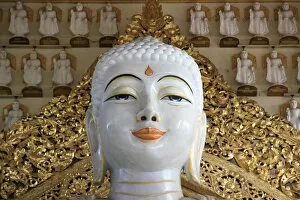 Images Dated 18th February 2006: Buddha, Dharmikarama temple, Penang, Malaysia, Southeast Asia, Asia