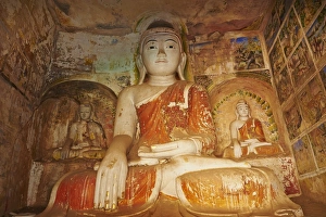 Monywa Prints: Buddha statue in the Po Win Daung Buddhist cave