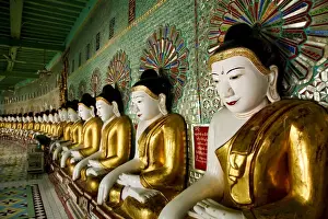 Sagaing Prints: Buddha statues in a crescent shaped colonnade in Umin Thounzeh