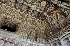 Images Dated 18th March 2006: Buddhist caves at Yungang dating from the 5th and 6th centuries, UNESCO World Heritage Site