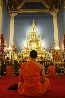 Meditating Prints: Buddhist monk praying