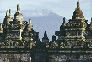 Borobodur Prints: The Buddhist site at Borobudur