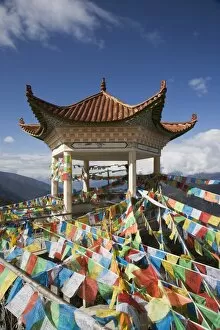 Images Dated 1st May 2008: Buddhist stupa, Deqin, called Shangri-La, on the Tibetan Border, Shangri-La region