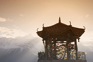 Images Dated 30th April 2008: Buddhist stupa on way to Deqin, on the Tibetan Border, with the Meili Snow Mountain peak in