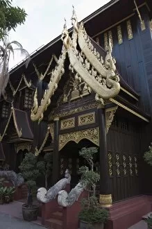 Images Dated 1st January 2008: Buddhist temple, Chiang Rai, Thailand, Southeast Asia, Asia