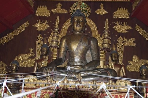 Images Dated 1st January 2008: Buddhist temple, Chiang Rai, Thailand, Southeast Asia, Asia