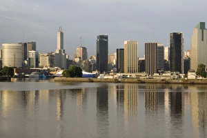 Images Dated 18th December 2007: Buenos Aires skyline, Argentina