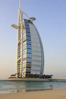 Images Dated 18th September 2009: Burj Al Arab Hotel, Jumeirah Beach, Dubai, United Arab Emirates, Middle East