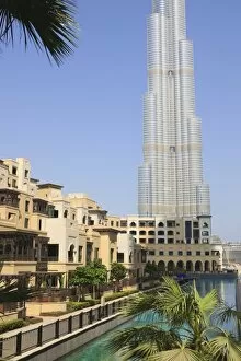 Images Dated 15th September 2009: Burj Khalifa, formerly the Burj Dubai (Dubai Tower), the tallest tower in the world at 818m