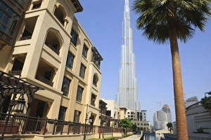 Images Dated 15th September 2009: Burj Khalifa, formerly the Burj Dubai (Dubai Tower), the tallest tower in the world at 818m