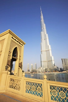 Images Dated 16th September 2009: Burj Khalifa, formerly the Burj Dubai (Dubai Tower), the tallest tower in the world at 818m