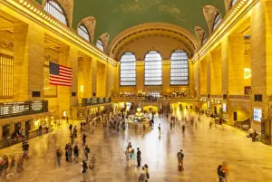 Crowded Prints: Busy marble concourse departure hall of Grand Central Terminal, Grand Central Station