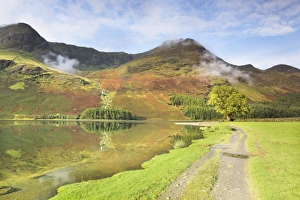Images Dated 12th September 2008: Buttermere Lake, Lake District National Park, Cumbria, England, United Kingdom, Europe