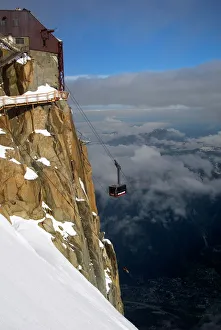 Images Dated 8th January 2000: Cable car approaching Aiguille du Midi summit