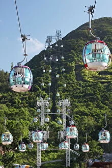Images Dated 13th August 2008: Cable car in Ocean Park, Hong Kong Island, Hong Kong, China, Asia