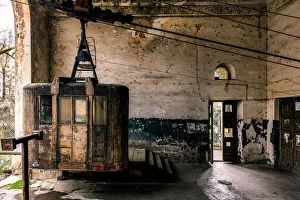 Bad Condition Prints: The Cable Cars of Chiatura - this is the main central station