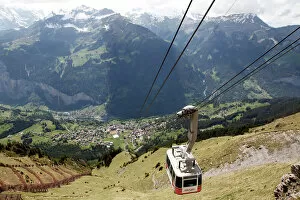Switzerland Collection: Cableway Wengen-Mannlichen, Lauterbrunnen Valley, Bernese Oberland, Swiss Alps