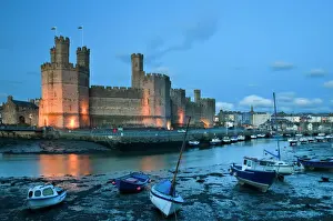 Gwynedd Prints: Caernarfon Castle, Caernarfon, UNESCO World Heritage Site, Gwynedd, Wales