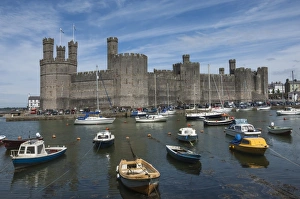 Traditionally Welsh Prints: Caernarfon Castle, Medieval Fortress, UNESCO World Heritage Site, Gwynedd, Wales