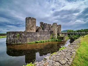 Iconic Sites Prints: Caerphilly Castle and Moat, Caerphilly, Gwent, Wales, United Kingdom, Europe