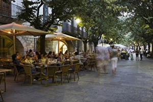 Images Dated 27th July 2007: cafe, Rambla Llibertat