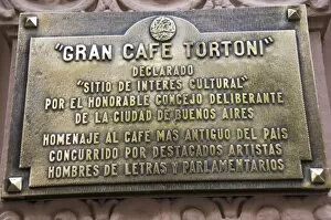 Images Dated 16th February 2009: Cafe Tortoni, a famous tango cafe restaurant located on Avenue de Mayo