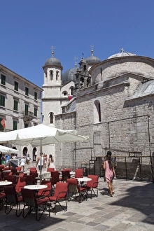 Cathedral Square Prints: Cafes and tourists in Cathedral Square