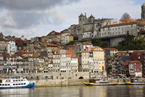 Cais de Ribeira waterfront