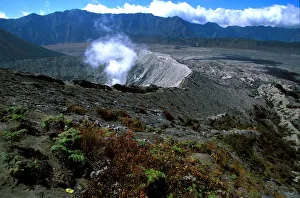Risk Prints: Caldeira and Bromo at 2329 m, and Semeru at 3676m, volcanoes on Java, Indonesia