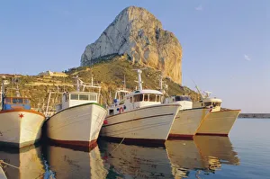 Images Dated 4th September 2008: Calpe, Penon de Ifach in background