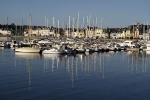 Images Dated 19th September 2008: Camaret harbour, Brittany, France, Europe