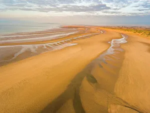 Vanishing Point Prints: Camber Sands Beach at sunrise, Camber, near Rye, East Sussex, England, United Kingdom
