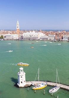 Campanile tower, Palazzo Ducale (Doges Palace), Bacino di San Marco (St. Marks Basin)