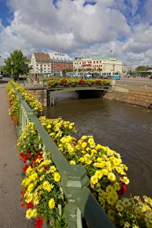 Drottningtorget Prints: Canal and hotels, Drottningtorget, Gothenburg, Sweden, Scandinavia, Europe