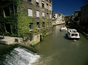 Languedoc Prints: Canal de la Robine, Narbonne, Languedoc, France, Europe