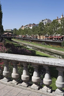 Images Dated 31st July 2007: Canal, Quay Sadi Carnot, Perpignan, Pyrenees-Orientales, Languedoc-Roussillon