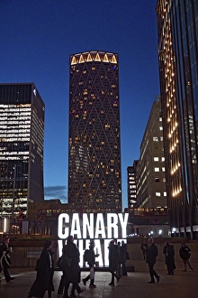 Pedestrians Prints: Canary Wharf Sign, Docklands, London, England, United Kingdom